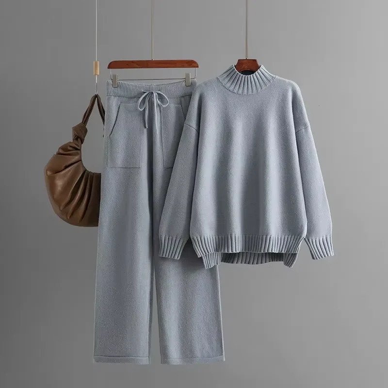 Ava™ - Elegant long-sleeve pullover and straight-leg pants for a sophisticated look - Image 3
