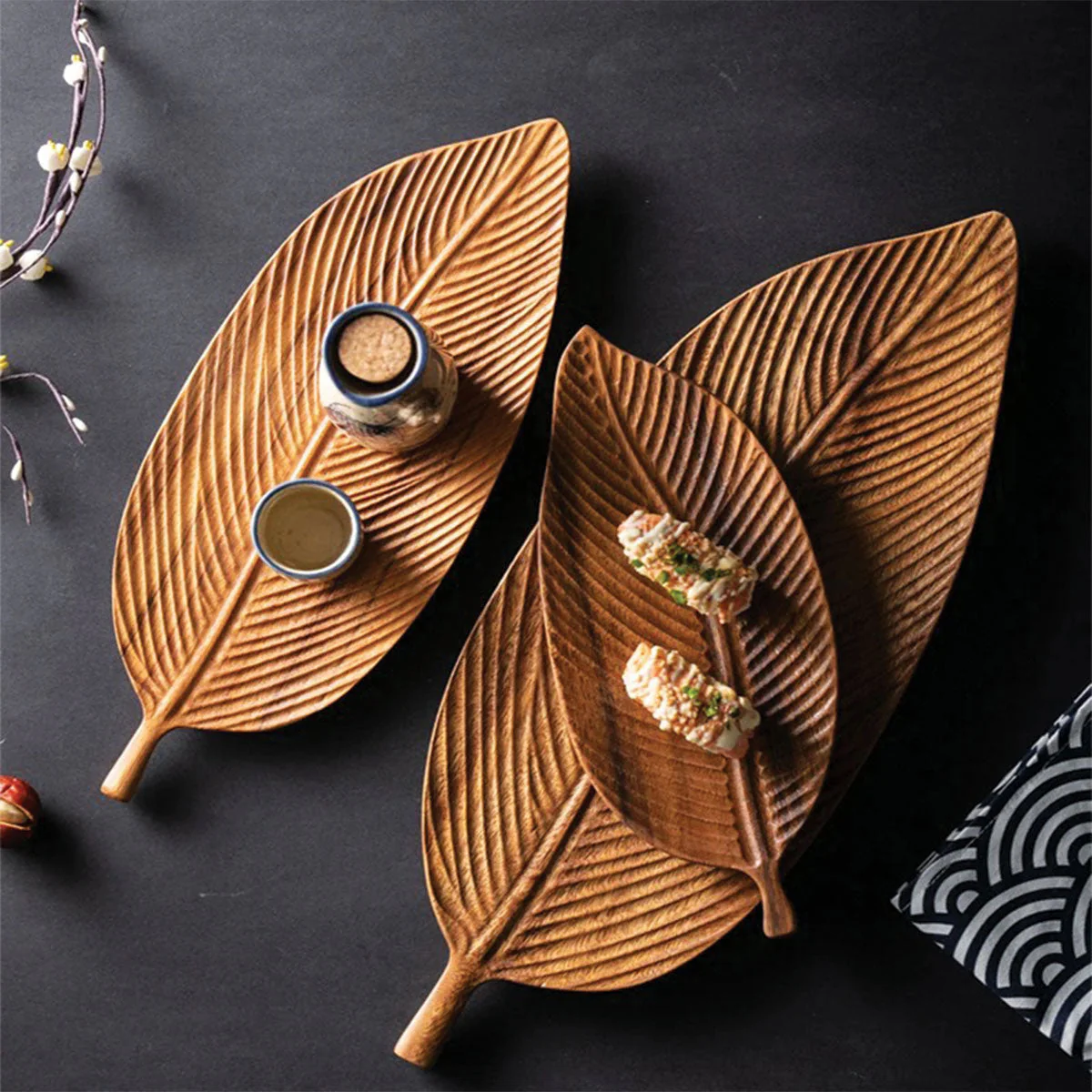 Bowl made of dark walnut wood with leaves - Image 9