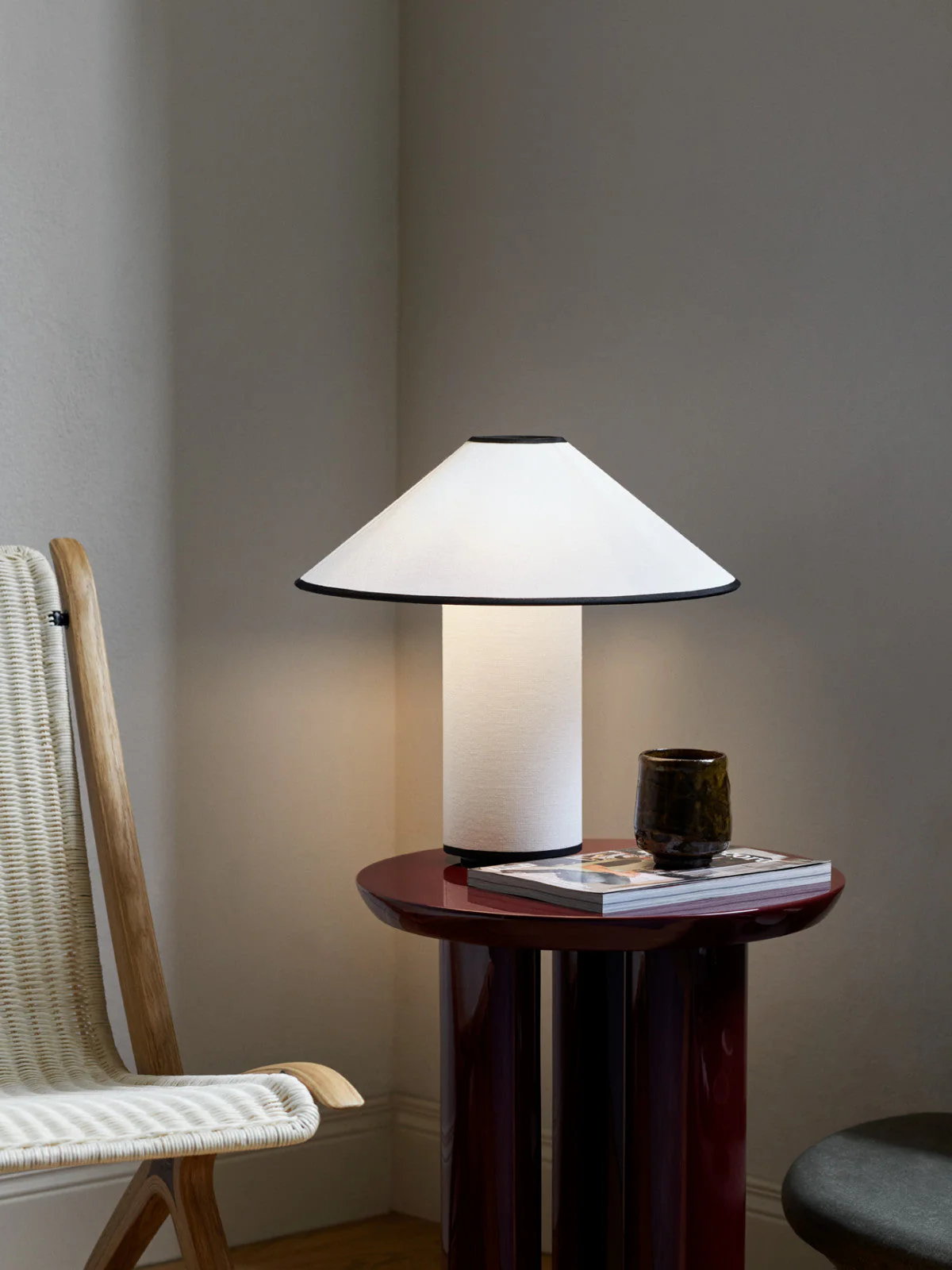 Charming Colette Table Lamp for Stylish Lighting - Image 38
