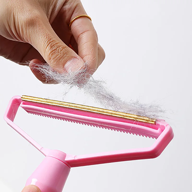 Efficient Carpet Lint Remover for Easy Fluff Removal - Image 3
