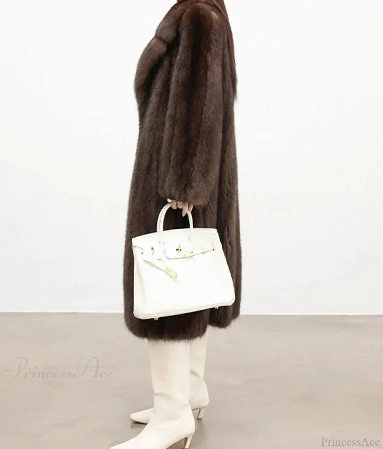 Oversized coat with elegant draping fabric - Image 2