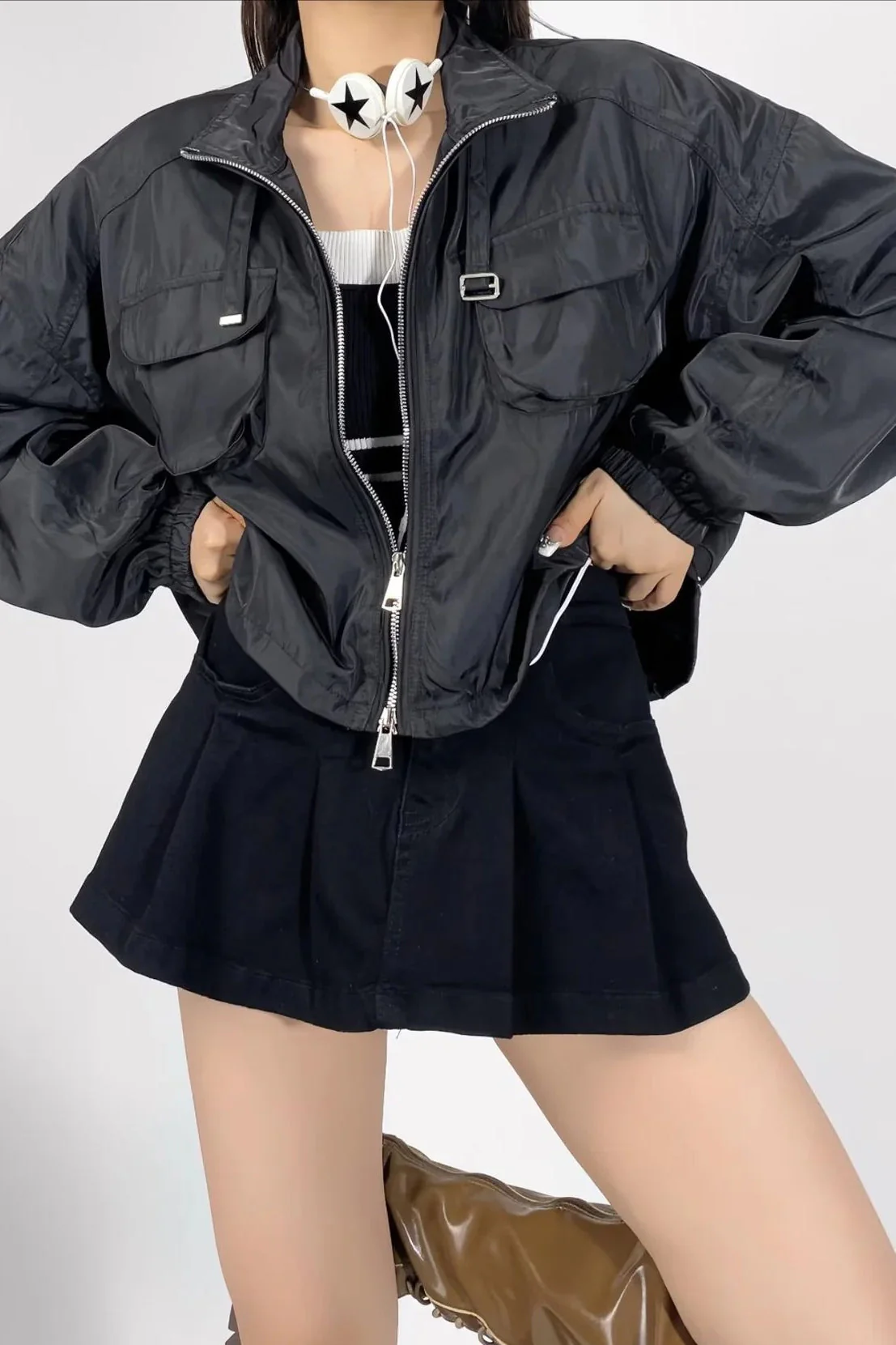 Elegant Short Cargo Coat with High Collar - Image 7
