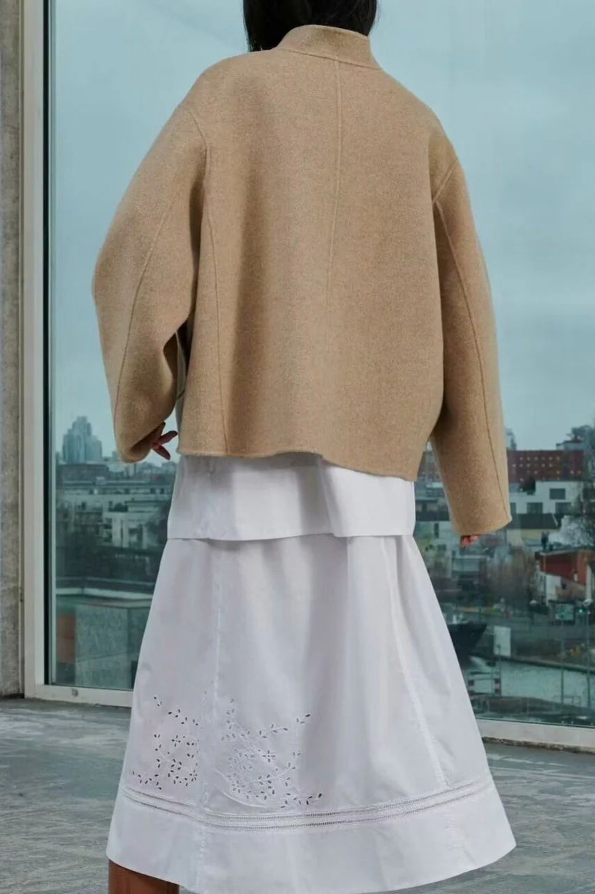 Elegant Short Wool Blouson with Stand-up Collar - Image 2