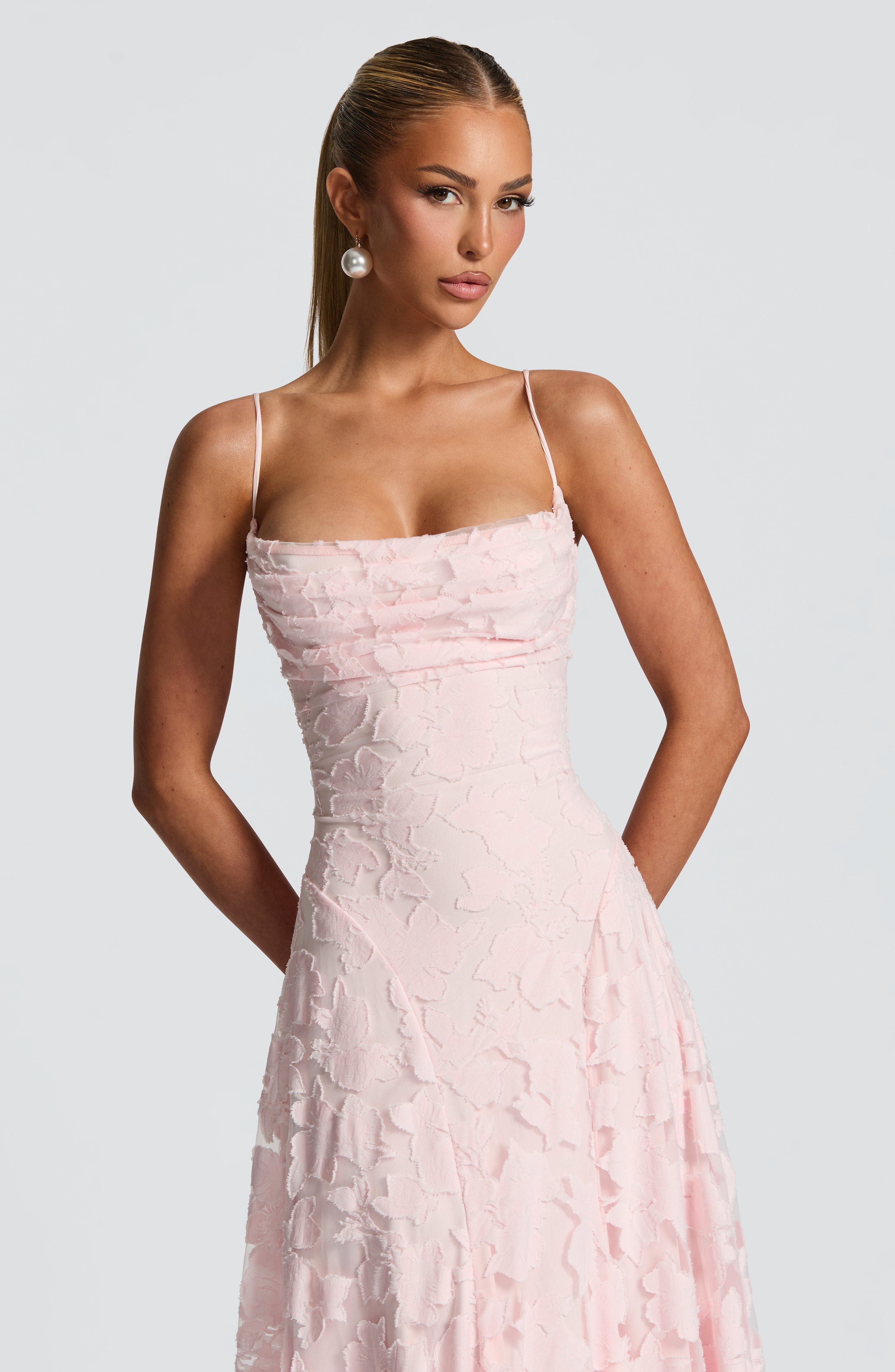 Glamorous Corset Lace Maxi Dress for Special Occasions - Image 14