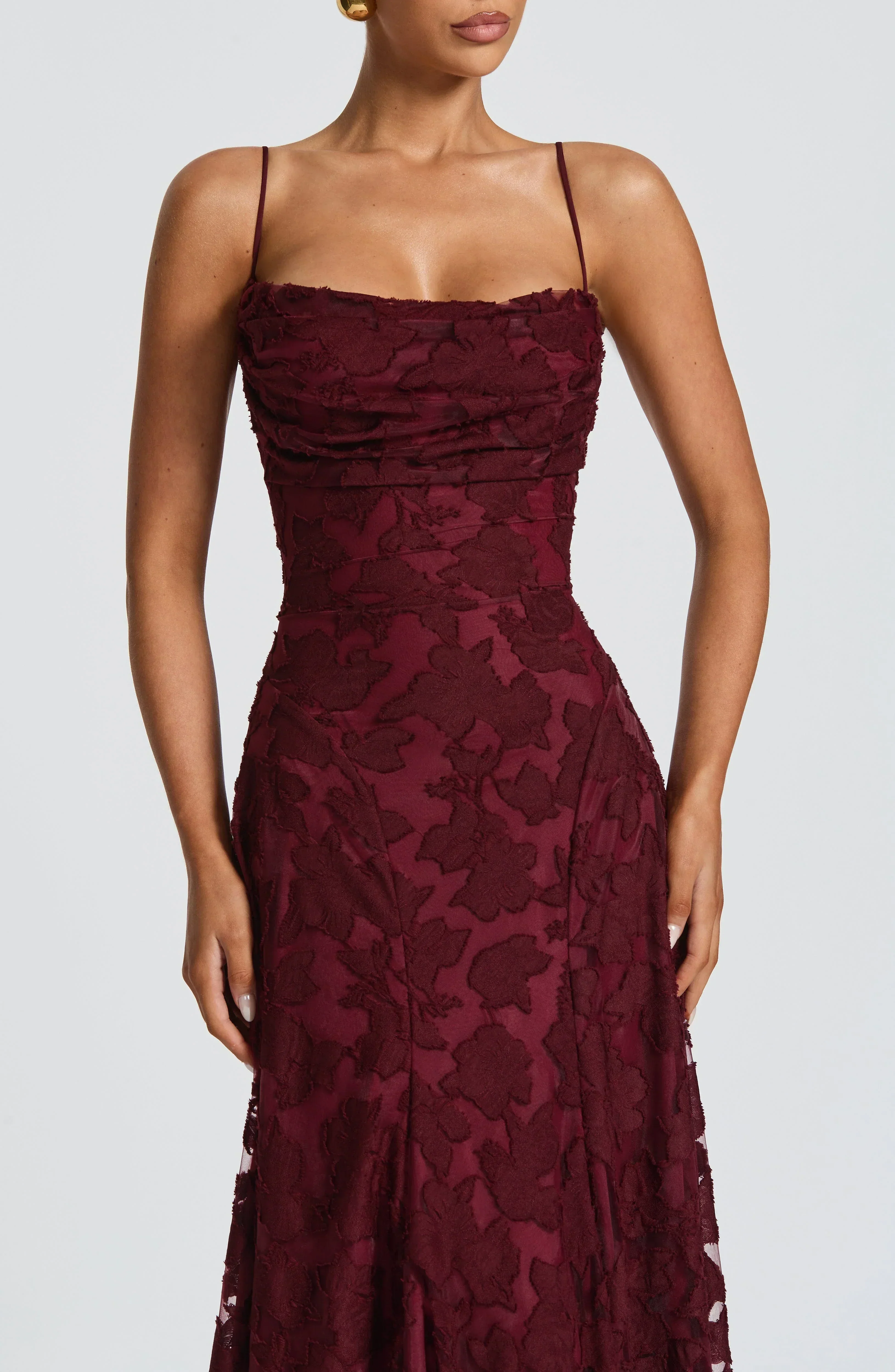 Glamorous Corset Lace Maxi Dress for Special Occasions - Image 5