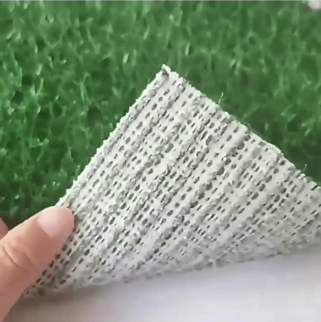 High-Quality Indoor and Outdoor Dog Grass Mat with Leak Protection for Comfort and Convenience - Image 4