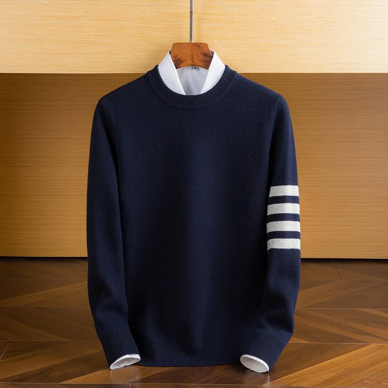 Quentin - Stylish Fine Knit Sweater with Timeless Classic Round Neck - Image 3