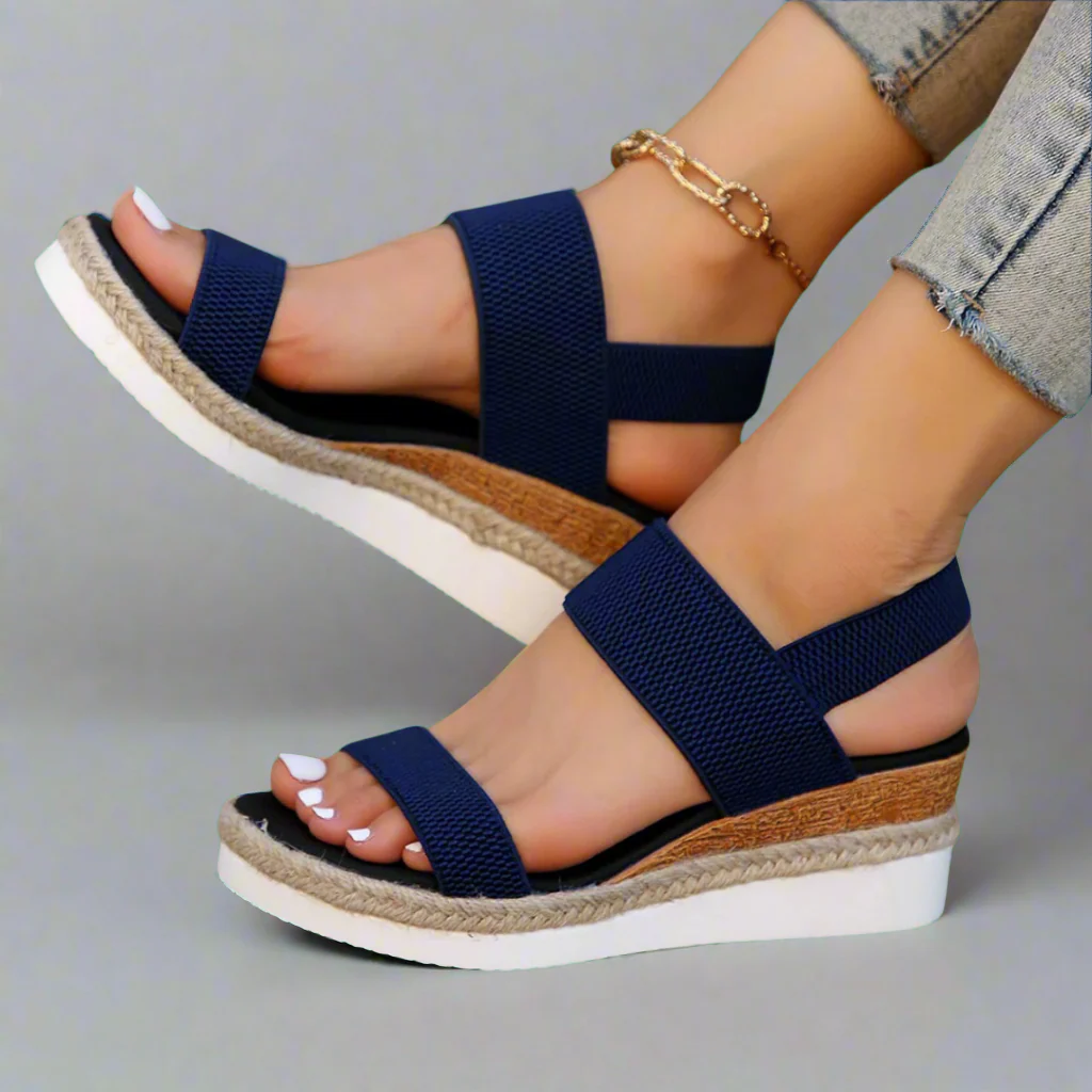 Chic Black Platform Sandals - Image 4