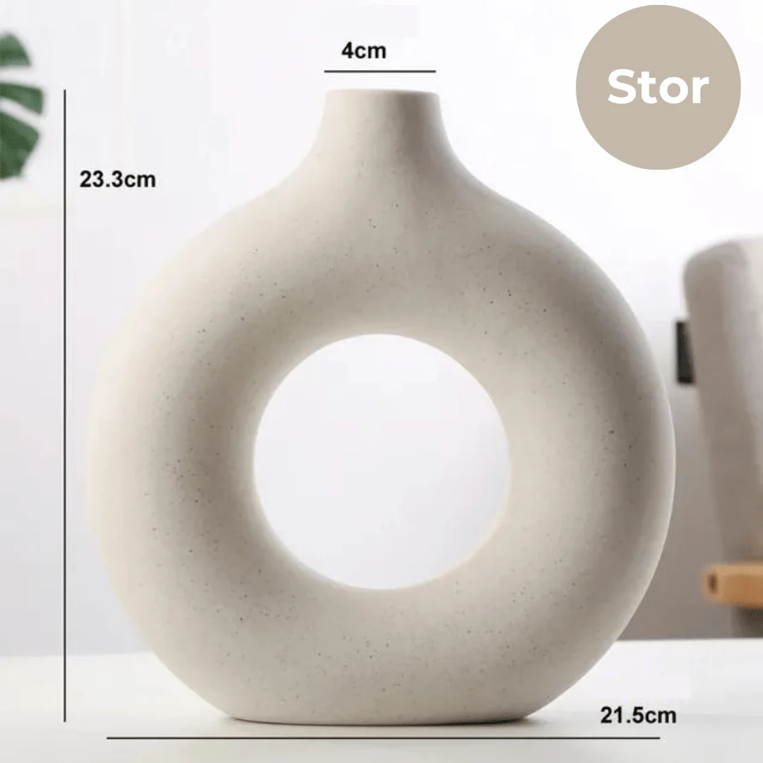 Timeless and Elegant Vases - Image 18