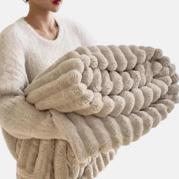Ultimate Comfort Luxe Super Soft Fleece Blanket with High-Quality Faux Sheepskin for Warm Hugs and Cozy Ambiance