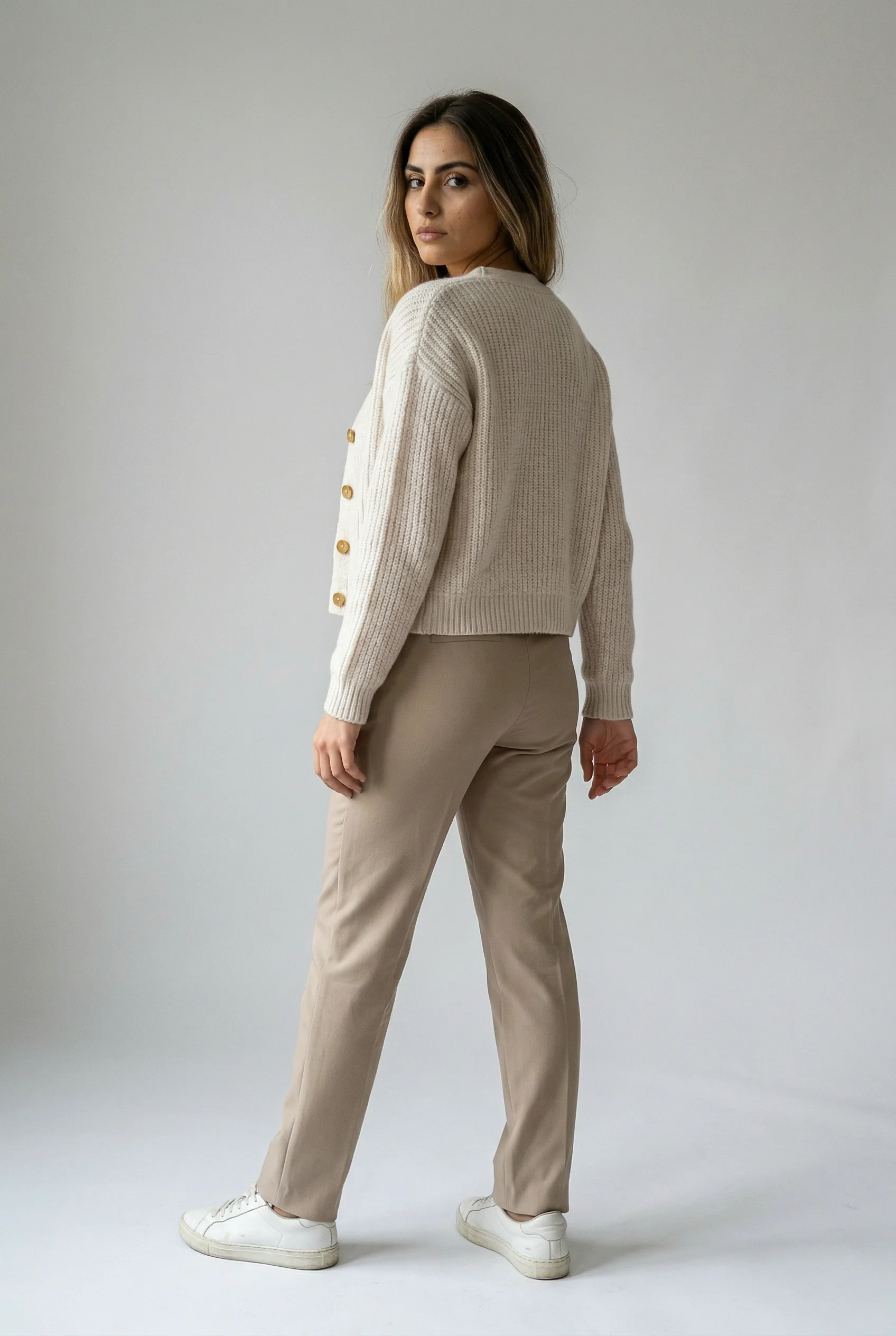 Women's  Cardigan Featuring an Asymmetrical Hem - Image 2